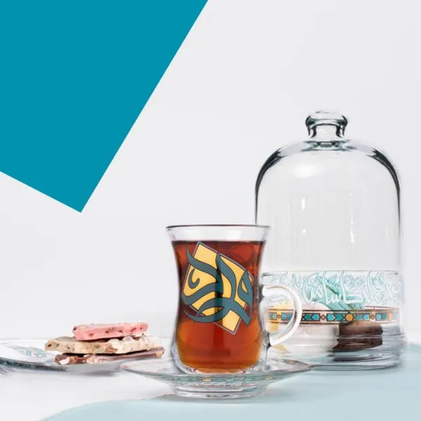 تمرية زجاج وروود مذهب