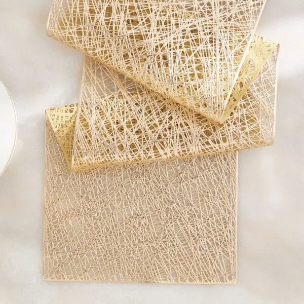 مفرش طاولة ميا 33x150 سم - ذهبي