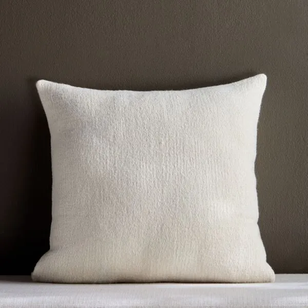 غطاء وسادة بارز الملمس زاريا 50x50 سم - كريمي
