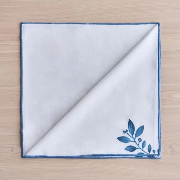 طقم مناديل طاولة 4 قطع كوستال ريتريت 45x45 سم - ازرق وابيض