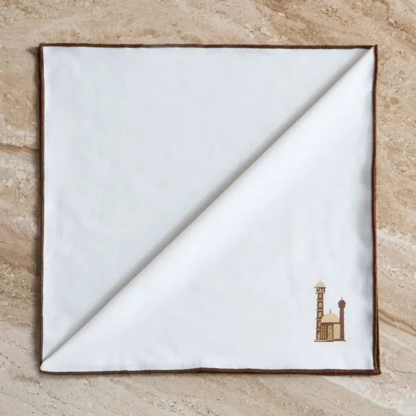طقم مناديل 4 قطع نايلا 45x45 سم - بني وابيض