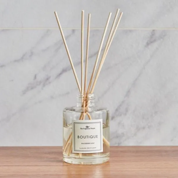 موزّع عطور بالأعواد بلاك بيري آند باي - بوتيك - 100 مل