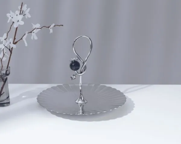 حامل كيك بتصميم مميز وعصري - فضي