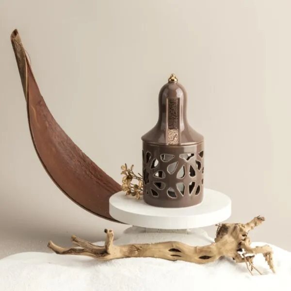 حامل شموع صغير مع غطاء كايلا من نور - بني