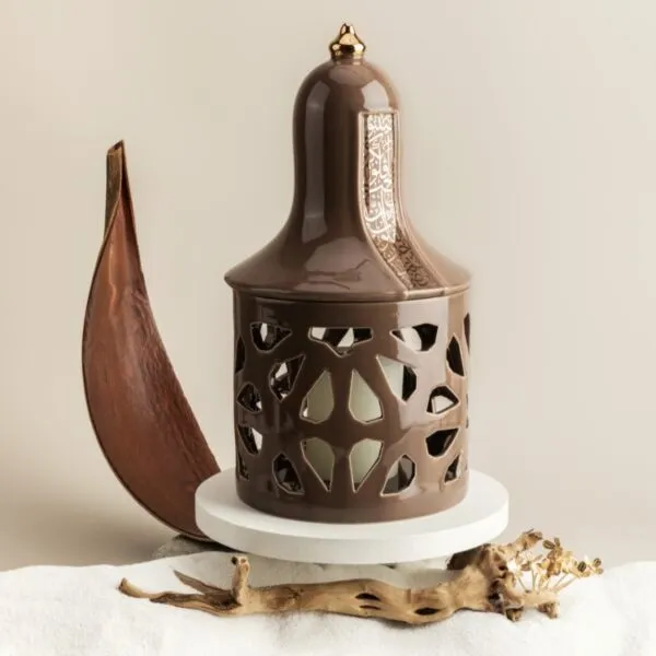 حامل شموع كبير مع غطاء كايلا من نور - بني