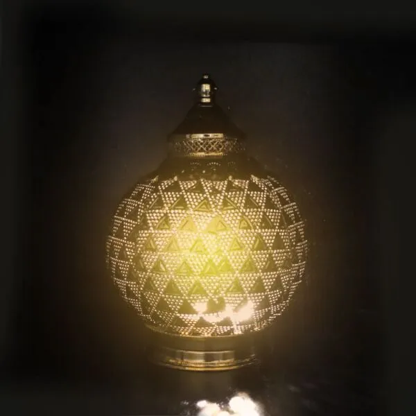 فانوس رمضان نورما استيل لون ذهبي باضاءه LED صوت