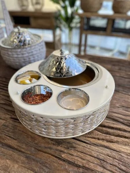 طقم حافظة طعام و 3 زبديات غراس - أبيض
