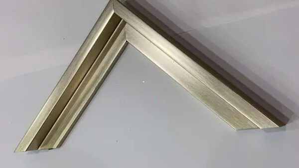 لوحة جبسية مقاس 120x200 سم ارام - برواز شامبين