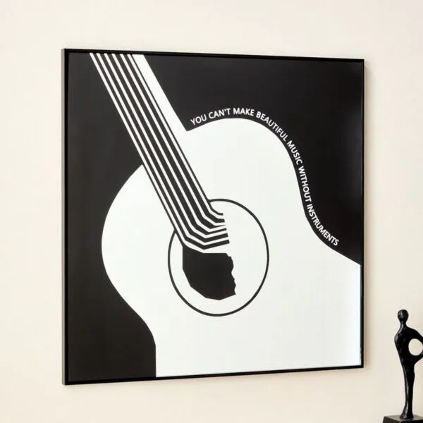 زينة حائط بإطار بتصميم جيتار ملوّن من فيرو - 60x1x60 سم